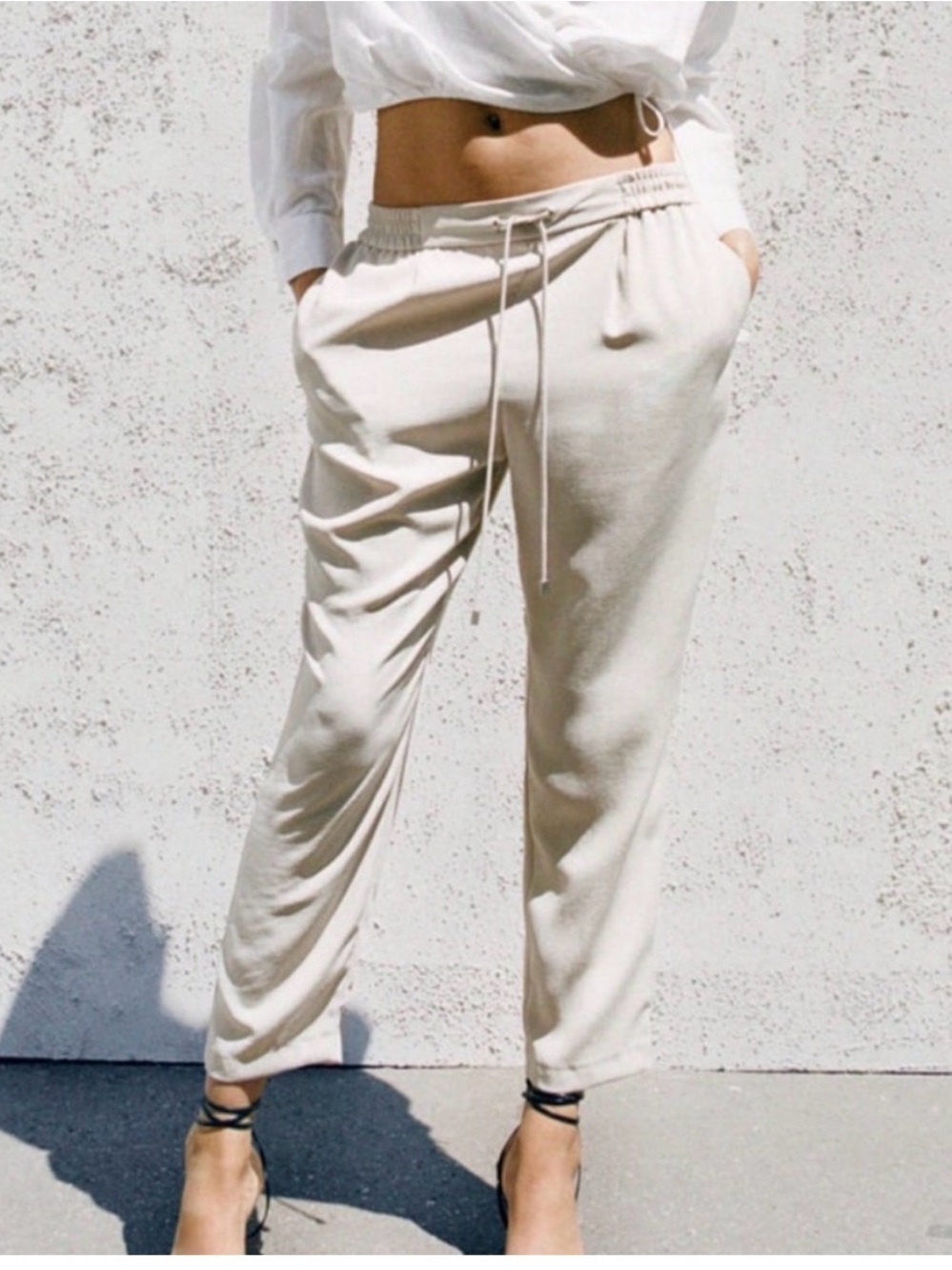 Zara XS Beige Drawstring Tapered‎ Trousers Pajama style Pants